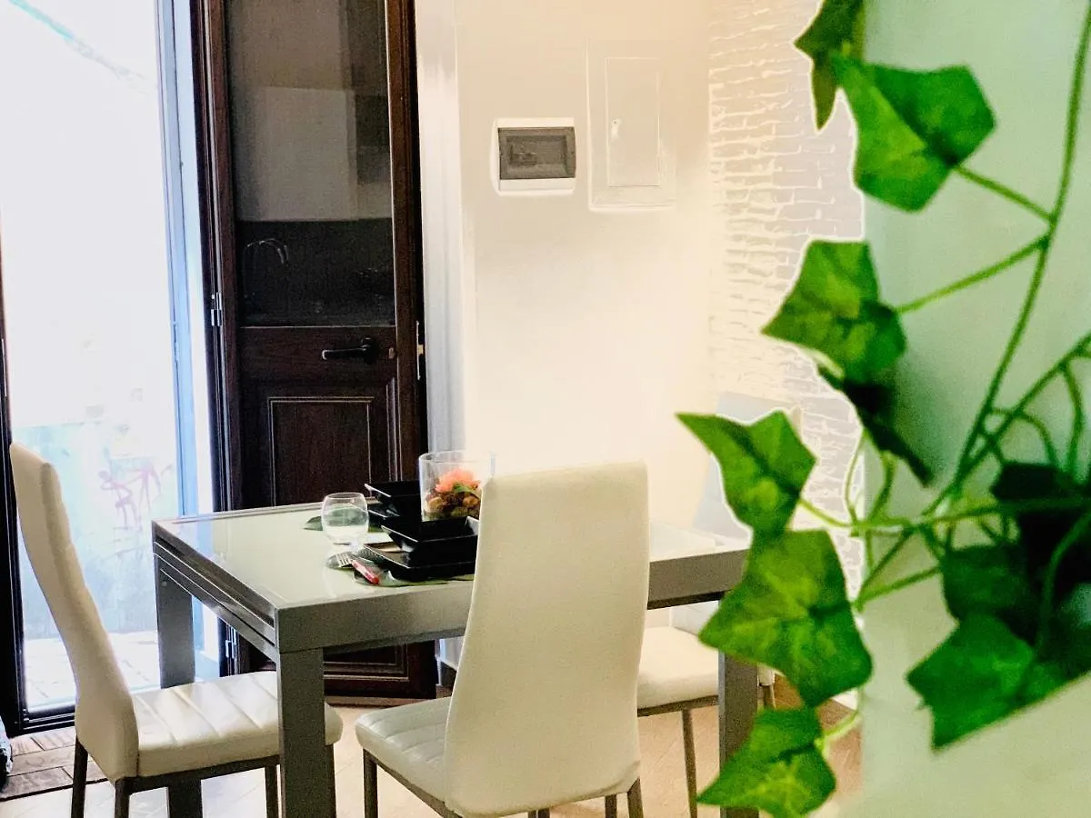 La Casa Sul Vicolo - Centro Storico Apartment Palermo 0*,  Italy