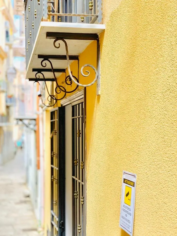La Casa Sul Vicolo - Centro Storico Apartment Palermo Italy